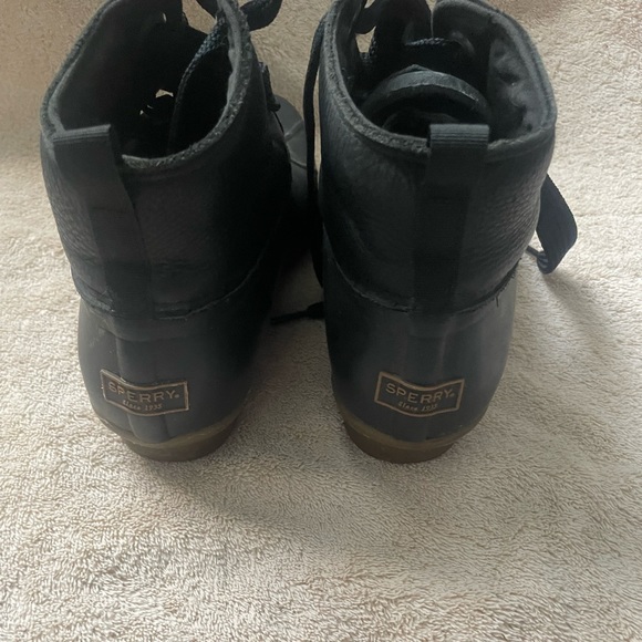 Sperry rain boots comfortable rain boots easy to put on and take off - Picture 4 of 5